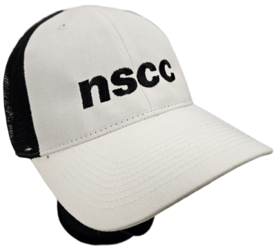 Frankfurt Trucker Snapback White