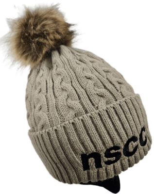 Toque: Faux Fur Pom Pom